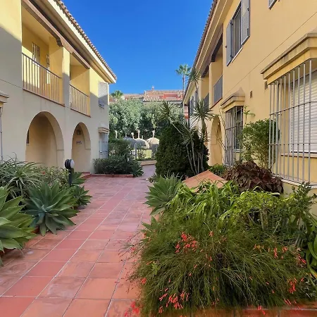 Fabulous 4 Bedroomed Townhouse In * Marbella