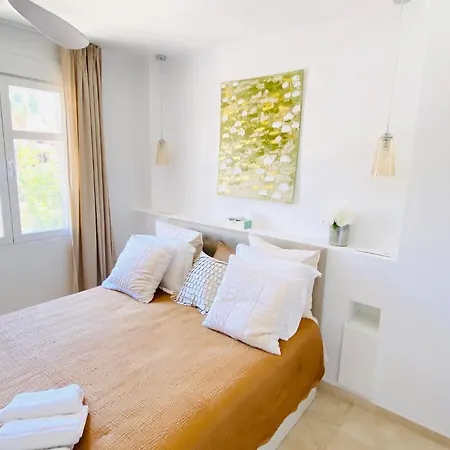 Fabulous 4 Bedroomed Townhouse In Marbella