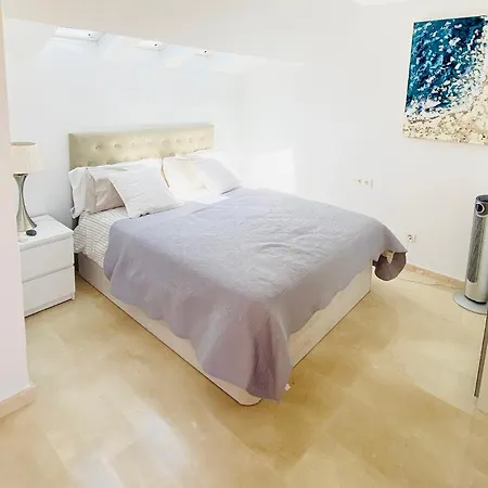 Fabulous 4 Bedroomed Townhouse In Holiday home *