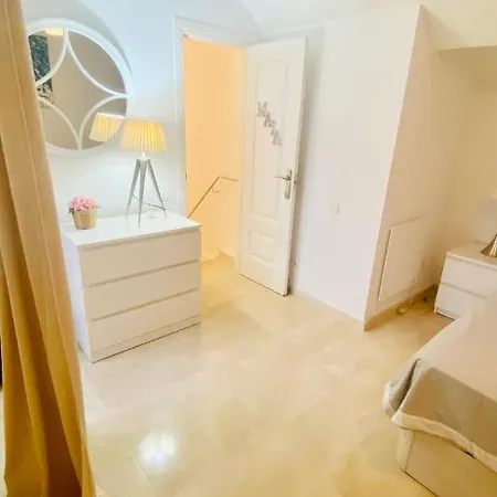 Fabulous 4 Bedroomed Townhouse In Holiday home