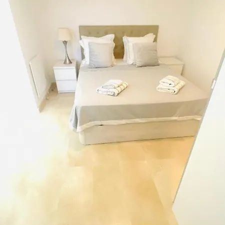 Fabulous 4 Bedroomed Townhouse In Marbella