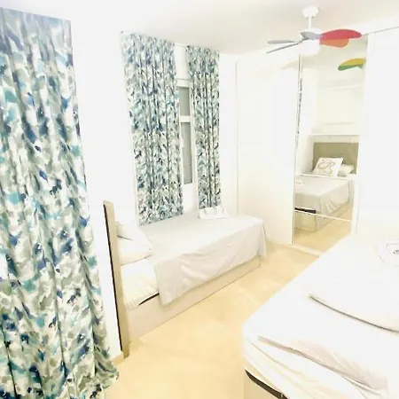 Fabulous 4 Bedroomed Townhouse In Holiday home Marbella