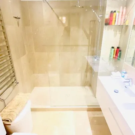Fabulous 4 Bedroomed Townhouse In * Marbella